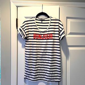 EUC Envie de Fraises cotton stretch maternity Bonjour t-shirt 🍓